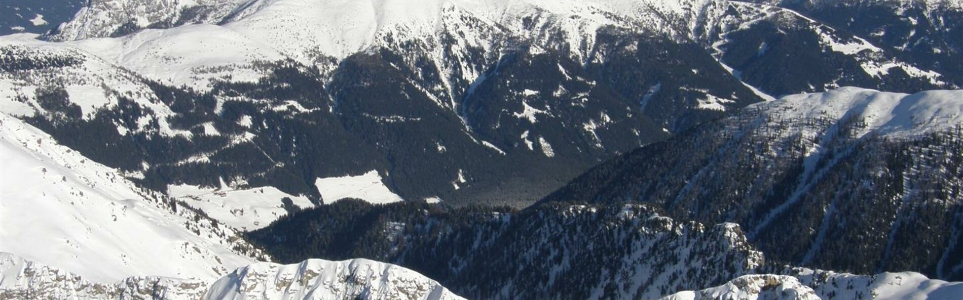 View from the Carnic ridge towards north © Land Tirol