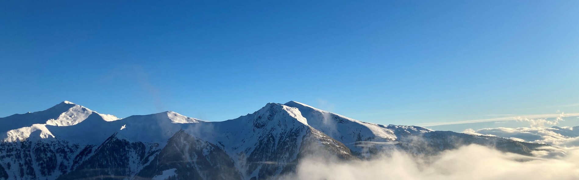 Foto von verschneiter Berglandschaft im Navis © Land Tirol
