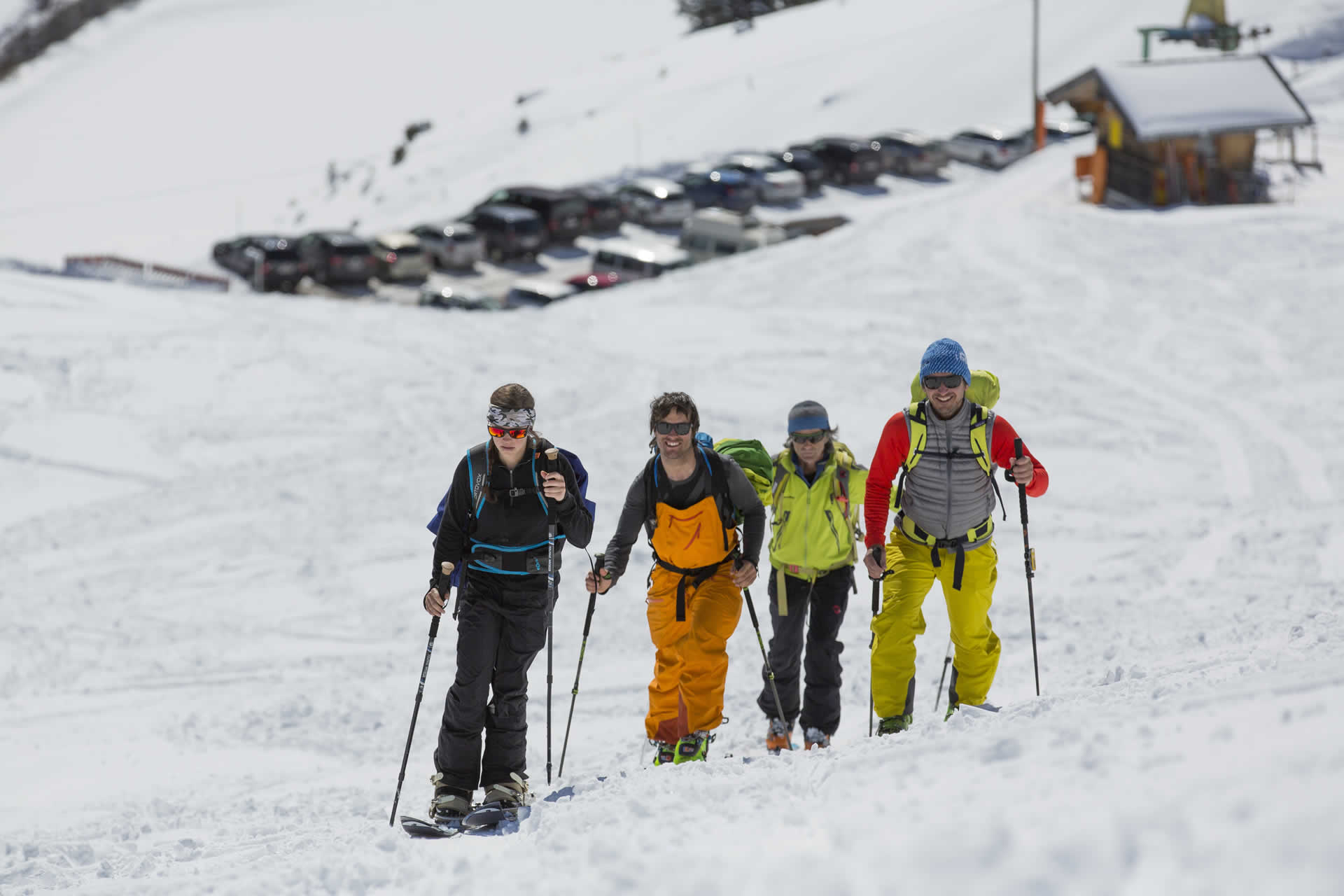 Piste tour with parking lot